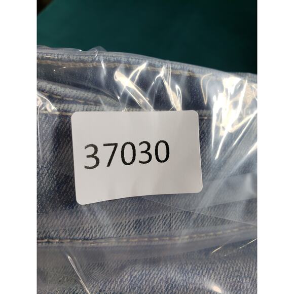 Chicos Jeans 1 US Size 8 Womens Blue Stretch Denim Pants Mid Rise Straight - Picture 12 of 12